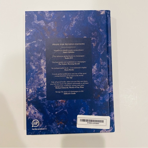 THE CHAMPAGNE GUIDE The Definitive Guide to Champagne 2018-2019 -Tyson Steltzer - Picture 3 of 9